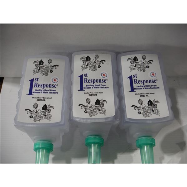 LOT DE 3 RECHARGES DE MOUSSE SANITAIRE POUR LES MAINS 1ST RESPONSE (2L)