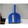 Image 1 : LOT DE 8 PELLES À POUSSIÈRE AVEC BROSSE