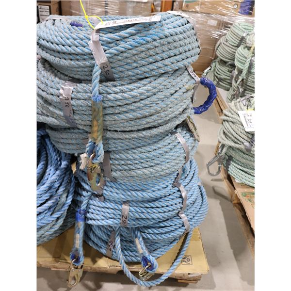*USAGÉ* CORDE AVEC CROCHET 250' (BLEU)