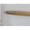 Image 2 : LOT DE 11 MANCHES DE RÂTEAU/BALAI