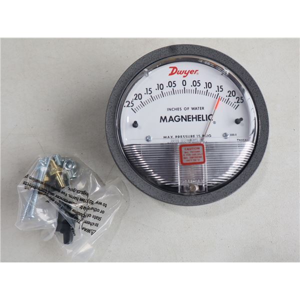 MANOMÈTRE DWYER MAGNEHELIC DOUBLE ÉCHELLE (PRESSION MAX 15 PSI/G)