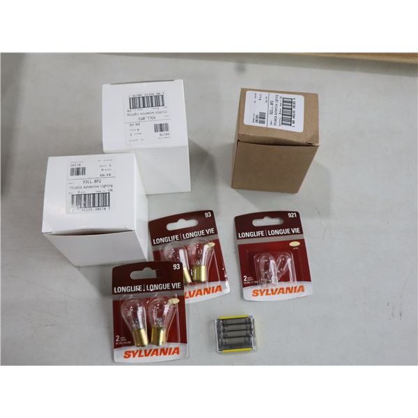 LOT DE 28 MINI-AMPOULES ET FUSIBLES ASSORTIS