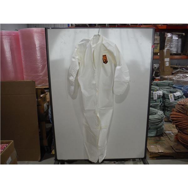LOT DE 11 COMBINAISONS KLEENGUARD ASSORTIES