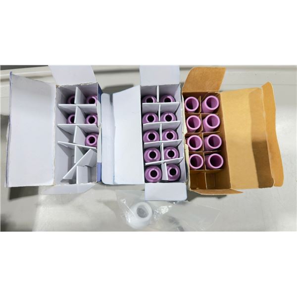 LOT DE 24 GODETS DE SOUDAGE ASSORTIS