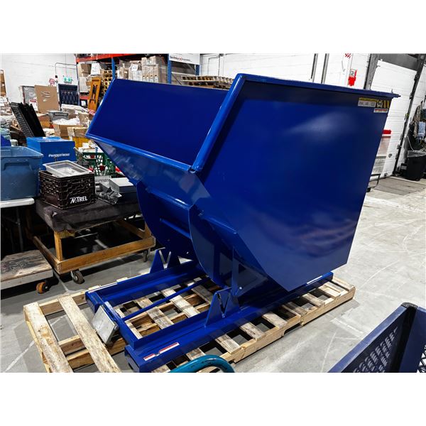 TRÉMIE ROBUSTE ÉTROITE VESTIL 3 VERGES CUBES
