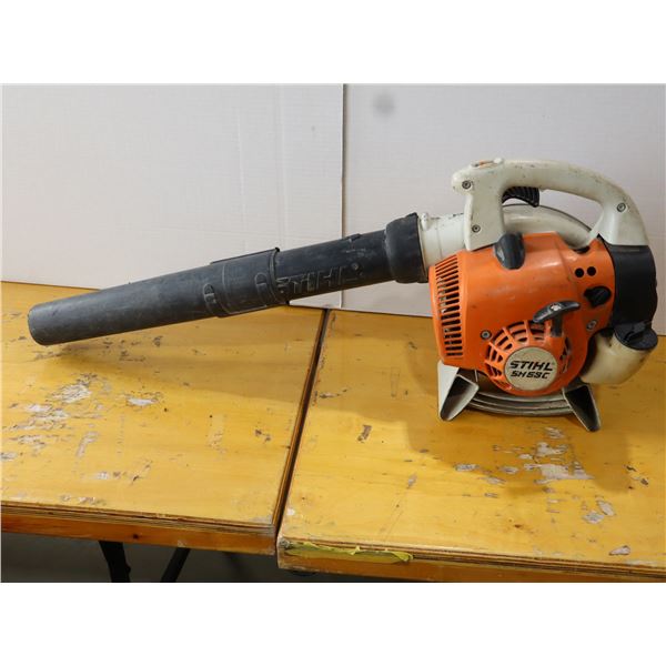 **USAGÉ** SOUFFLEUSE À FEUILLES STIHL #SH53C