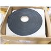 Image 3 : LOT DE 20 ROULEAUX DE MOUSSE COUPE-FROID 1 COTE ADHÉSIVE 1/2"