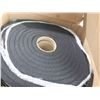 Image 2 : BOÎTE DE 24 ISOLANTS EN MOUSSE NOIRS B1A 5/8 X 5/8 25'/ROULEAU