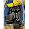 Image 4 : LOT DE PIÈCES EN MÉTAL POUR FORD HEAVY DUTY (f250, f350, f450)ASSORTIES