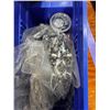Image 4 : LOT D'ATTACHES ASSORTIES: BAGUE FITTING, SUPPORT DE TABLETTE, BTE DE 1000 ECROUS