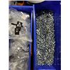 Image 5 : LOT D'ATTACHES ASSORTIES: BAGUE FITTING, SUPPORT DE TABLETTE, BTE DE 1000 ECROUS