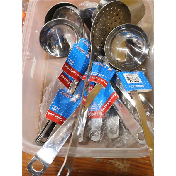 LOT D'USTENSILES DE CUISINE ASSORTIS *NEUFS*
