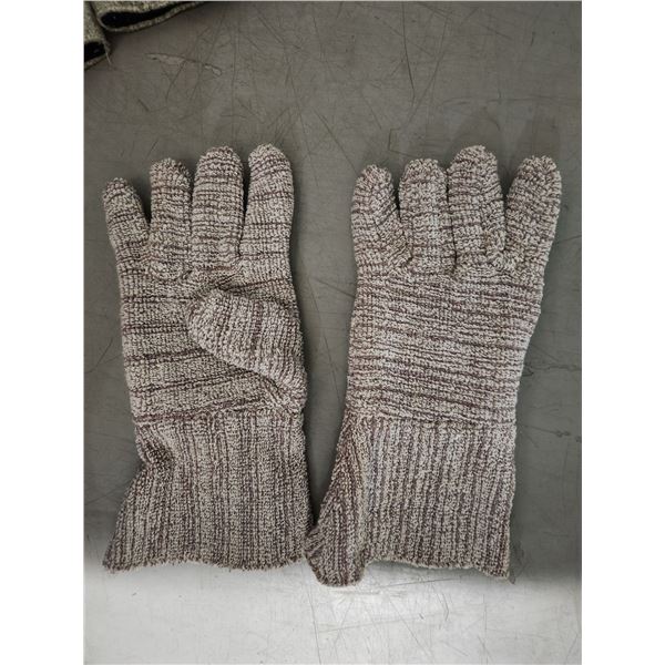 PAIRE DE GANTS RÉSISTANTS À LA CHALEUR OU AUX COUPURES