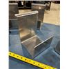 Image 4 : LOT DE 7pcs SUPPORTS EN STAINLESS 6"x6"x8"