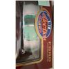 Image 4 : 1:18 Die-Cast 1955 Ford Fairlane Crown Victoria Model Car