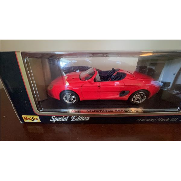 Maisto Mustang Mach III Special Edition 1:18 Die Cast Model Car