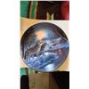 Image 10 : Bradford Exchange Nightwatch: The Wolf Collector Plate Set