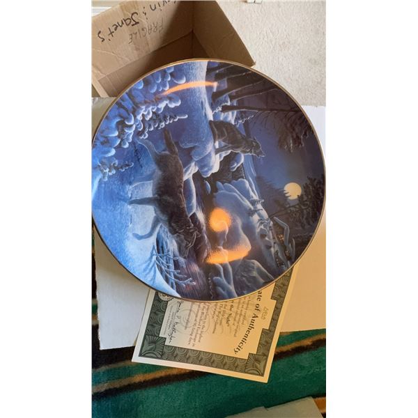 Bradford Exchange Nightwatch: The Wolf Collector Plate Set