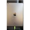 Image 2 : Apple iPad 5th Generation 32GB Wi-Fi Gold