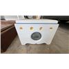 Image 1 : White wooden urn