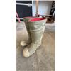 Image 1 : Dunlop Purofort Green Rubber Safety Boots CSA Approved