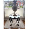 Image 1 : Glass Top Side Table With Metal Base & 66û