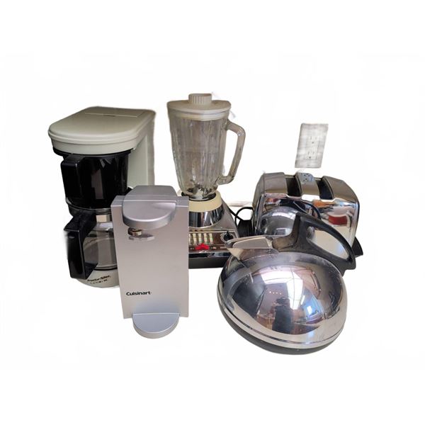 Small Kitchen Appliances Lot: Cuisinart, Proctor Silex, Oster