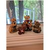 Image 2 : 4 Bear-Themed Resin Figurines