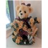 Image 5 : 4 Bear-Themed Resin Figurines