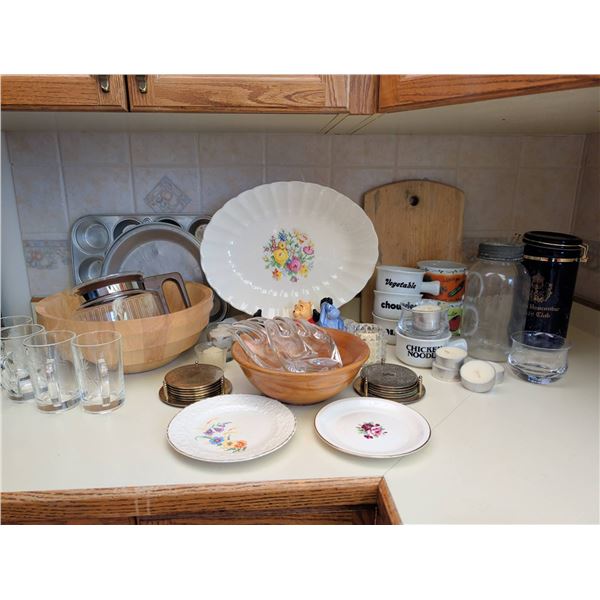 Kitchenware, Dishes, Glassware, Trays, Figurines and Candles