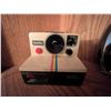 Image 3 : Vintage Must Haves - Polaroid Camera Pecking Chick & Electric Iron