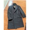 Image 4 : Eaton's Alpaca Wool Overcoat and Ogio Techno Backpack