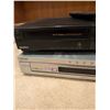 Image 6 : Sony Babiak Pack: Trinitron Rear Projection TV, VHS & DVD Player w/ Remote