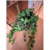 Image 5 : Four Classic Retro Folding TV Trays and Faux Ivy Plant