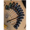 Image 4 : Mastercraft Hand Tool Lot with Tool Bag, Screwdrivers and More
