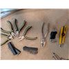 Image 8 : Mastercraft Hand Tool Lot with Tool Bag, Screwdrivers and More