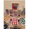 Image 2 : Deck the Balls - Spherical Holiday Ornaments & Cheer