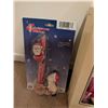 Image 4 : Deck the Balls - Spherical Holiday Ornaments & Cheer