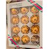 Image 8 : Deck the Balls - Spherical Holiday Ornaments & Cheer