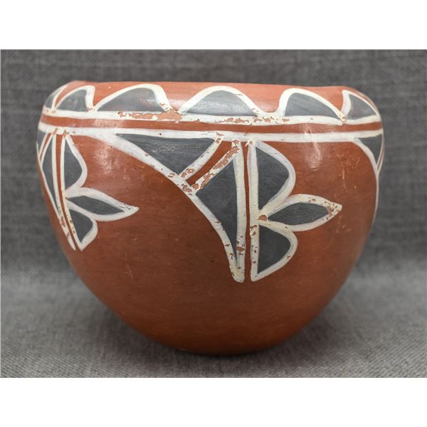 SANTA CLARA POTTERY BOWL
