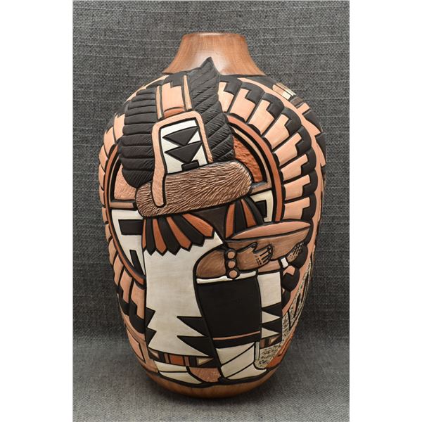 HOPI POTTERY VASE (CARLA NAMPEYO)