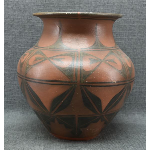 SANTO DOMINGO POTTERY OLLA (ROBERT TENORIO)