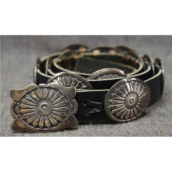NAVAJO CONCHO BELT