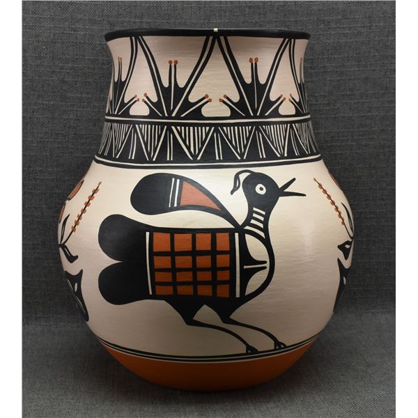 SANTO DOMINGO POTTERY VASE (THOMAS TENORIO)