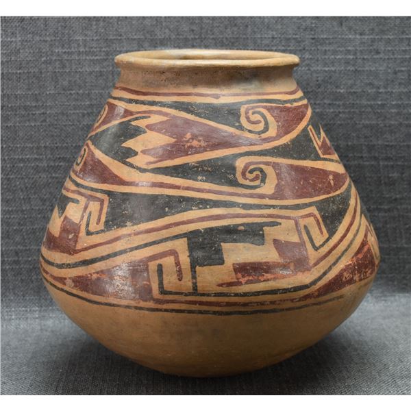 CASAS GRANDES POTTERY OLLA