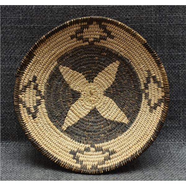 YAVAPAI BASKETRY TRAY (VIOLA SHIMULA)