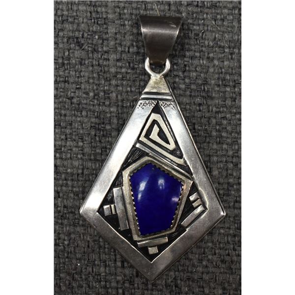 NAVAJO PENDANT (PETER NELSON)