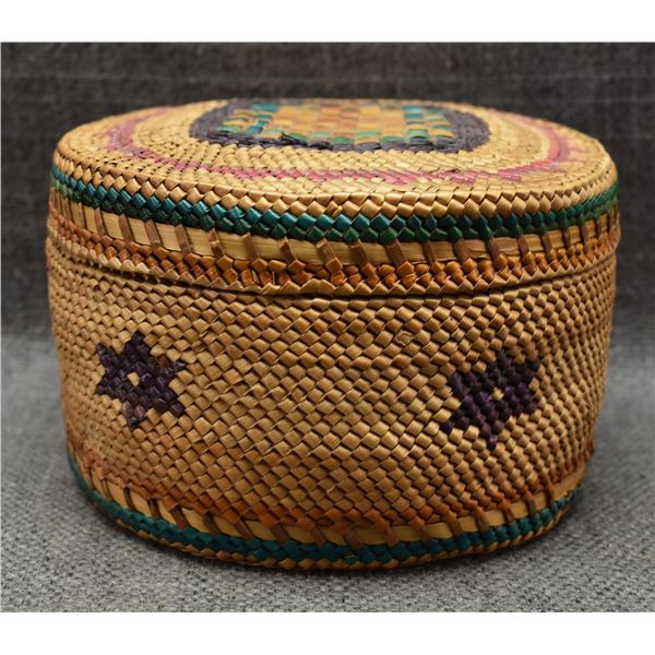 NOOTKA/MAKAH LIDDED BASKET