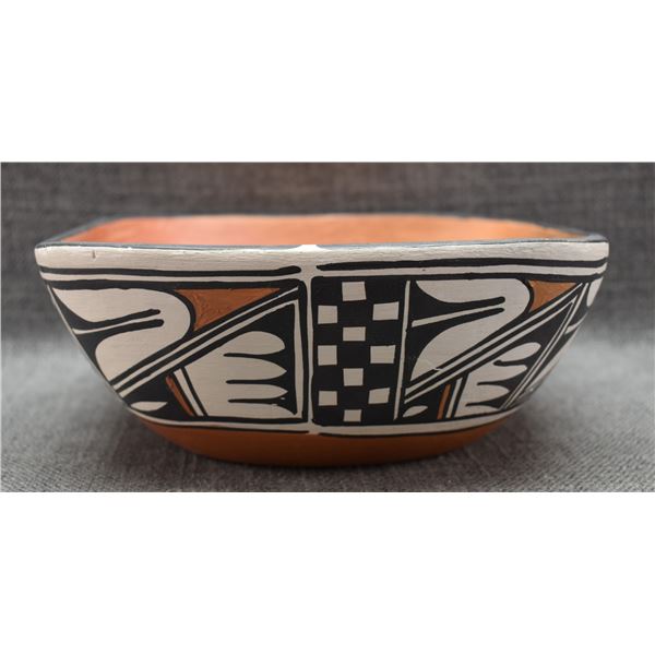 SANTO DOMINGO POTTERY BOWL (IMA LUCERO)