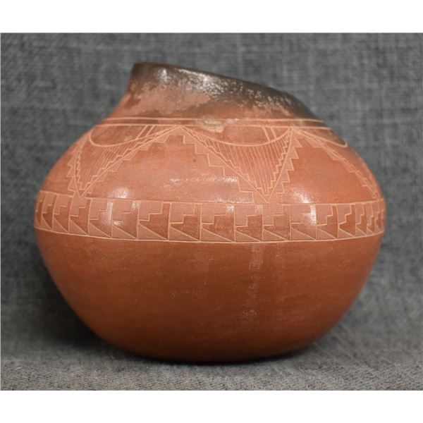 SANTA CLARA POTTERY BOWL (POLLY ROSE FOLWELL)